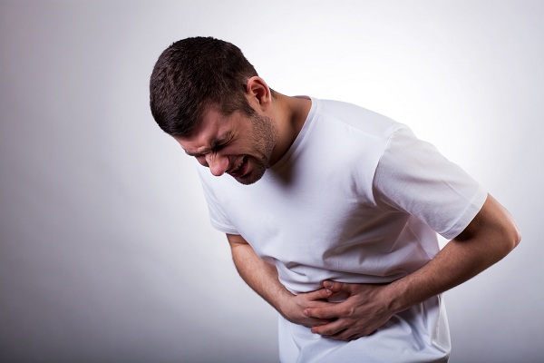 Suy thận cấp là biến chứng nguy hiểm của sỏi thận