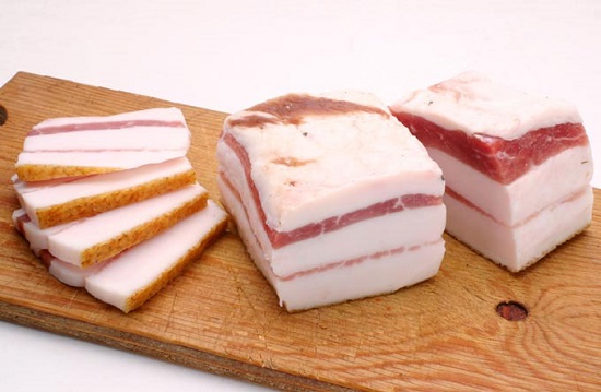 Thịt mỡ làm tăng nguy cơ xuất tinh sớm ở nam giới