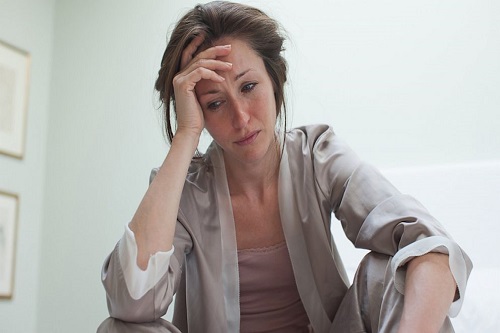 Các triệu chứng khó chịu ở nữ giới khi thiếu hụt estrogen