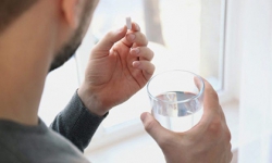 Uống gì để quan hệ được lâu? Kéo dài thời gian quan hệ cho nam giới Uống gì để quan hệ được lâu? Kéo dài thời gian quan hệ cho nam giới